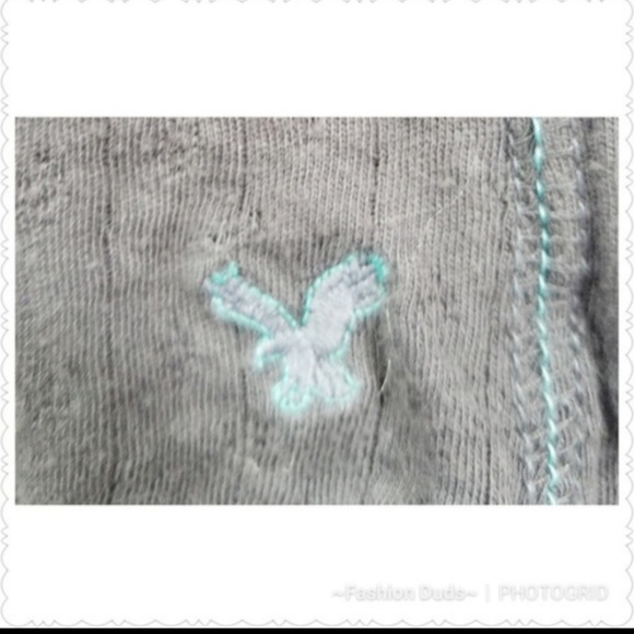 AMERICAN EAGLE Top AEO GRAY S P - Picture 4 of 5